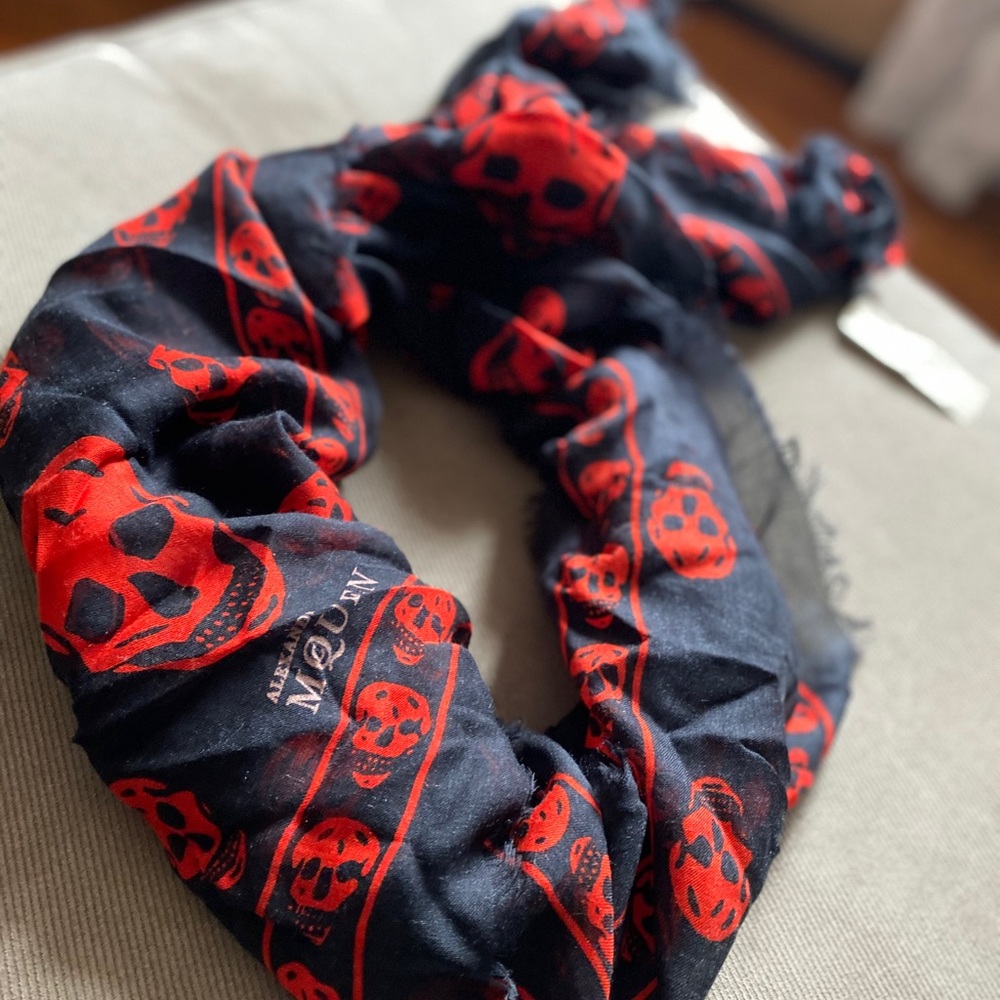 Alexander McQueen scarf